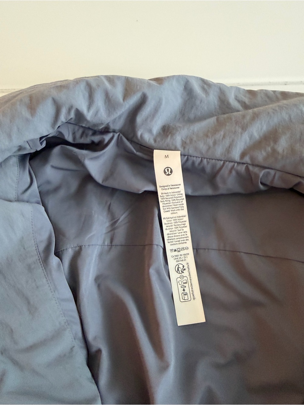 lululemon athletica Slate Gray Cinch-Hem Puffer Jacket sz M - Picture 9 of 10